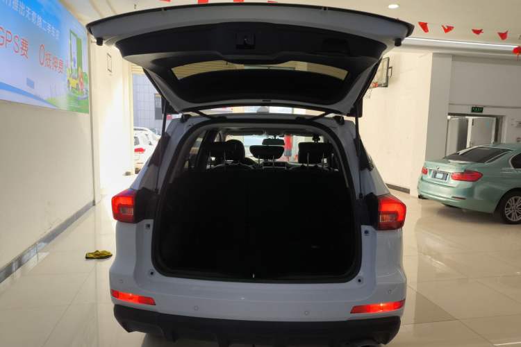 Used Haval M6 2019 1.5T DCT Two-Wheel Drive Elite Version China VI Standard
