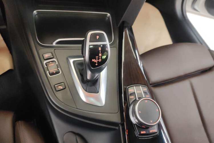 Used BMW 3 Series 2018 320Li Leading Model M Sport Package
