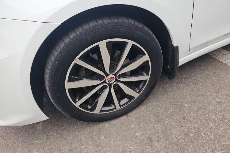 Used Roewe i6 2018 20T Automatic Flagship Edition
