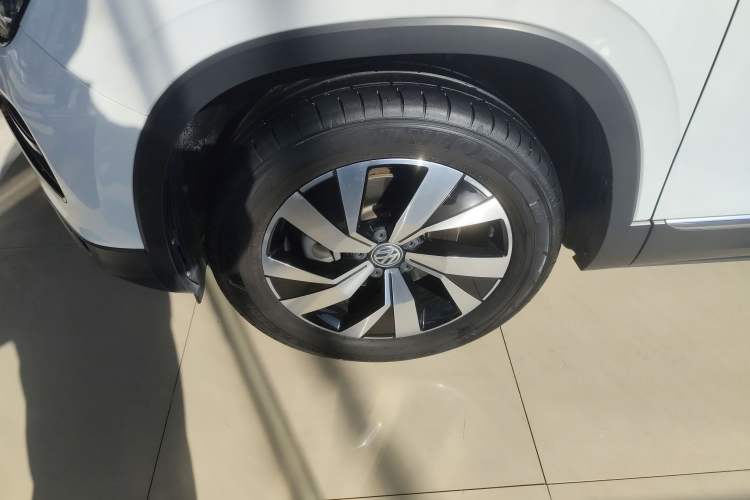 Used Volkswagen Tayron 2020 330TSI Two-Wheel Drive Luxury Smart Connectivity Version
