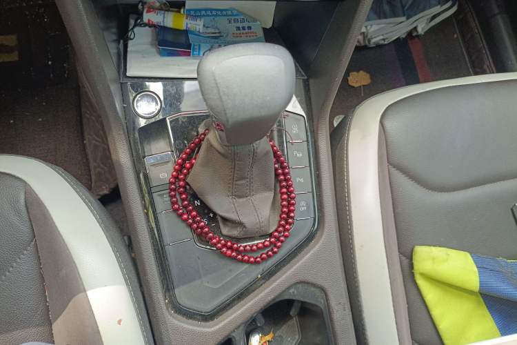 Used Volkswagen Tiguan L 2019 330TSI Automatic Two-Wheel Drive Smart Luxury Version China VI Standard
