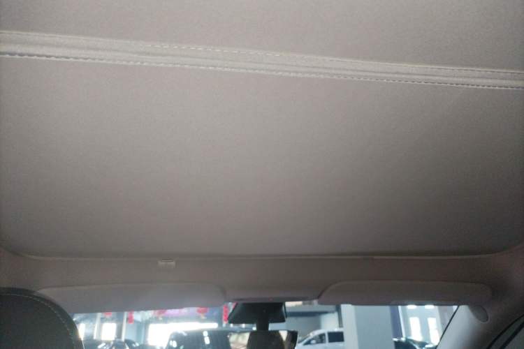 Used Tesla Model Y 2023 Rear-Wheel-Drive Version
