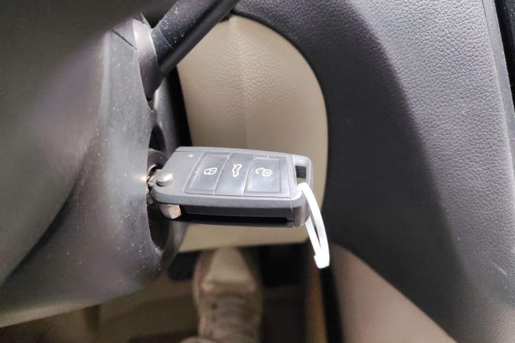 Used Skoda Octavia 2015 1.6L Automatic Yijie Edition
