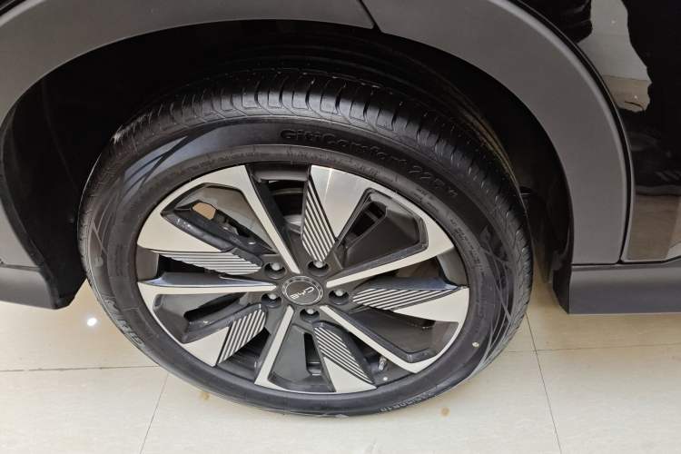 Used BYD Song PLUS New Energy 2025 EV 520km Premium Version
