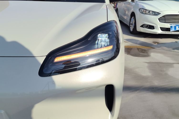 Used Wuling Bingo PLUS 2024 330 km Range Five-Seater Version
