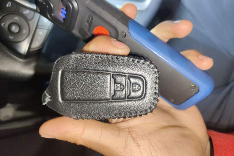 Used Toyota RAV4 2020 Dual-Engine 2.5L E-CVT Two-Wheel Drive Elite Edition
