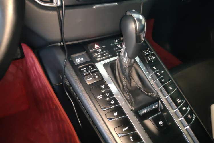 Used Porsche Macan 2017 Macan 2.0T
