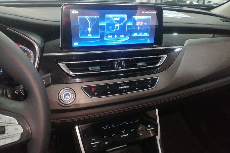 Used Changan CS75 2021 Honor Million Edition 280T DCT Luxury Model
