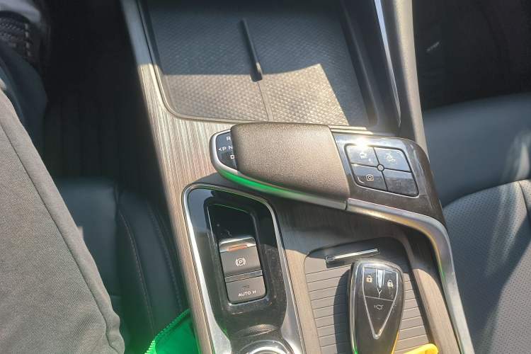 Used Changan UNI-T 2020 1.5T Prestige Version
