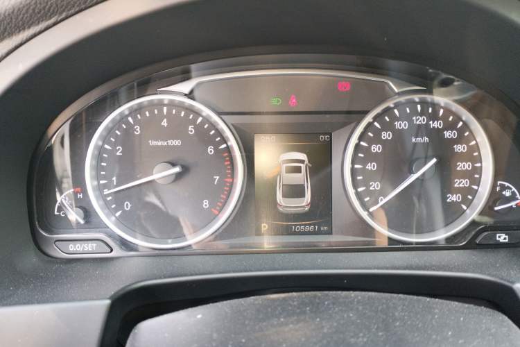 Used Geely Auto Emgrand GT 2017 2.4L Luxury Model
