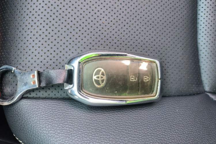 Used Toyota FRONTLANDER 2023 2.0L CVT Luxury Edition
