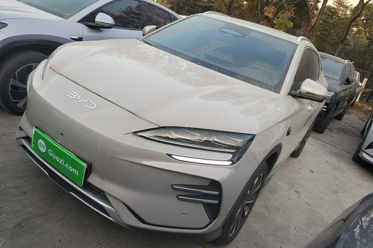 Used BYD Song PLUS New Energy 2025 EV Intelligent Driving Version 520km Premium Model