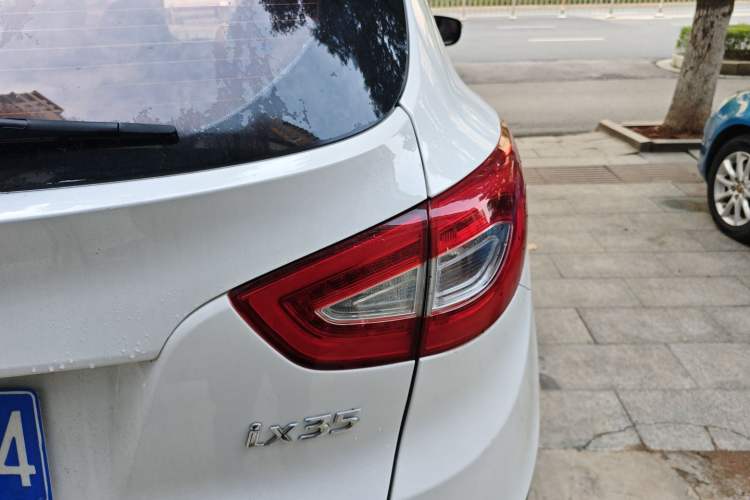 Used Hyundai ix35 2015 2.0L Automatic 2WD Smart Version China V Standard