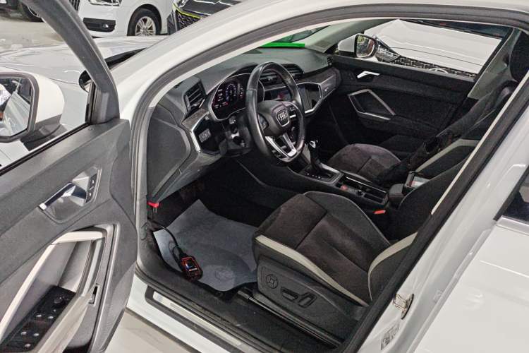 Used Audi Q3 2019 35 TFSI Advanced Dynamic Edition