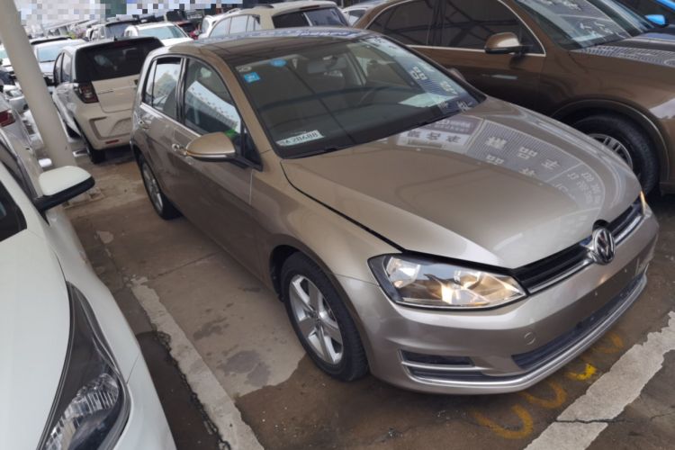 Used Volkswagen Golf 2016 230TSI Automatic Comfort Version
