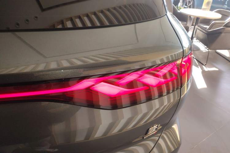 Used BYD Tang L 2025 EV with 670 km Range LiDAR and Premium Features