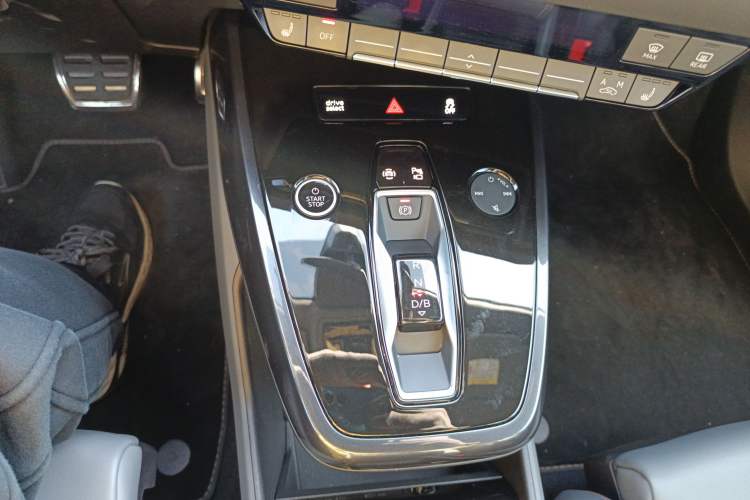 Used Audi Q4 e-tron 2024 40 e-tron Boundary Edition
