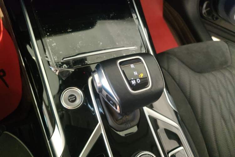 Used Hongqi HS5 2022 Revised Version 2.0T Smart Connect Flagship Edition
