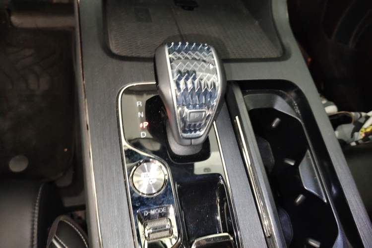 Used GAC Trumpchi GS8 2022 Double-Energy Series 2.0TM Four-Wheel Drive Premium Edition (7 Seats)
