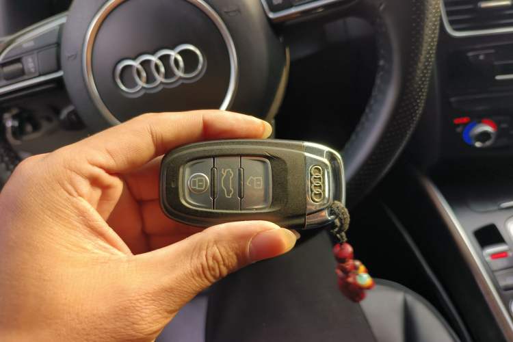 Used Audi Q5 2015 40 TFSI Comfort Model