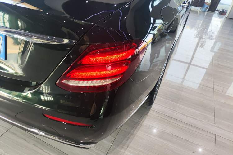 Used Mercedes-Benz E-Class 2019 E 260 L