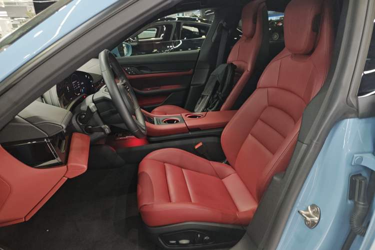 Used Porsche Taycan 2022-Year Updated Taycan
