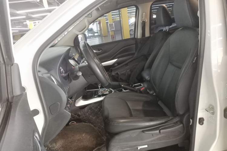 Used Nissan Terra 2020 2.5L XL Upper Automatic Two-Wheel Drive Luxury Edition
