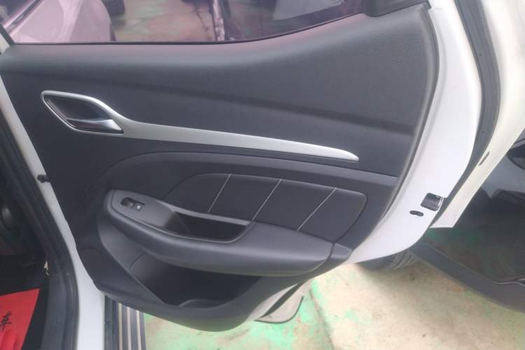 Used MG ZS 2017 1.5L Automatic Luxury Edition
