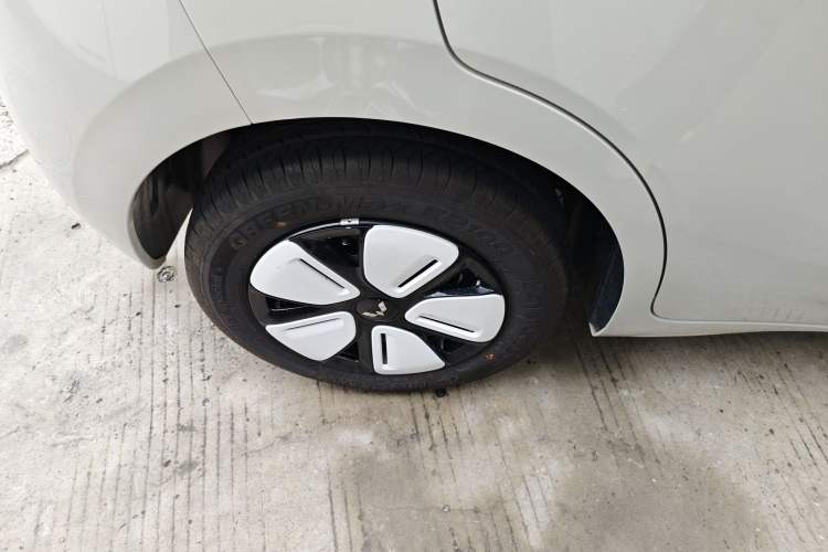 Used Wuling Hongguang MINIEV 2025 Four-Door Version Advanced Edition
