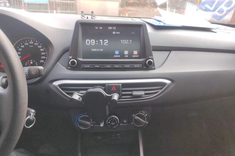 Used Hyundai Celesta 2017 1.6L Automatic Enjoyment Version GLS
