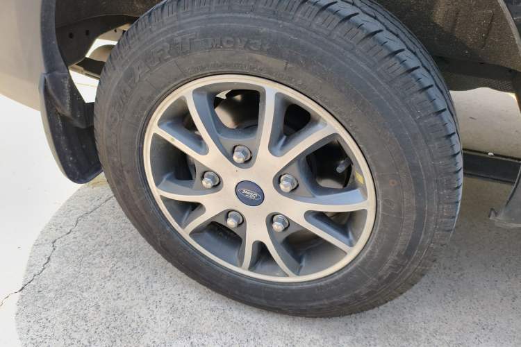 Used Ford Transit 2023 2.0T Gasoline Automatic Multi-Function Commercial Vehicle Mid-Drive Mid-Roof 5/6 Seats