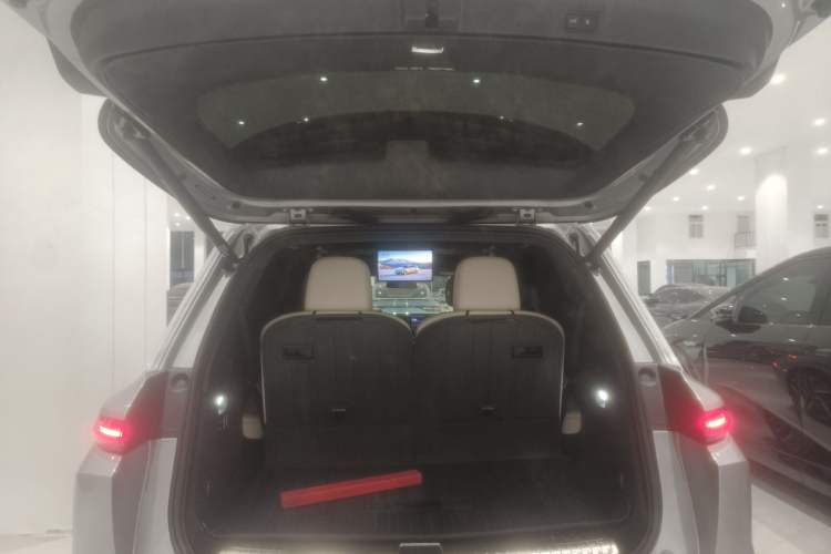 Used Li Auto L9 2022 Max model