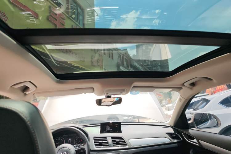 Used Audi Q3 2018 30th Anniversary Edition 30 TFSI Fashion Model
