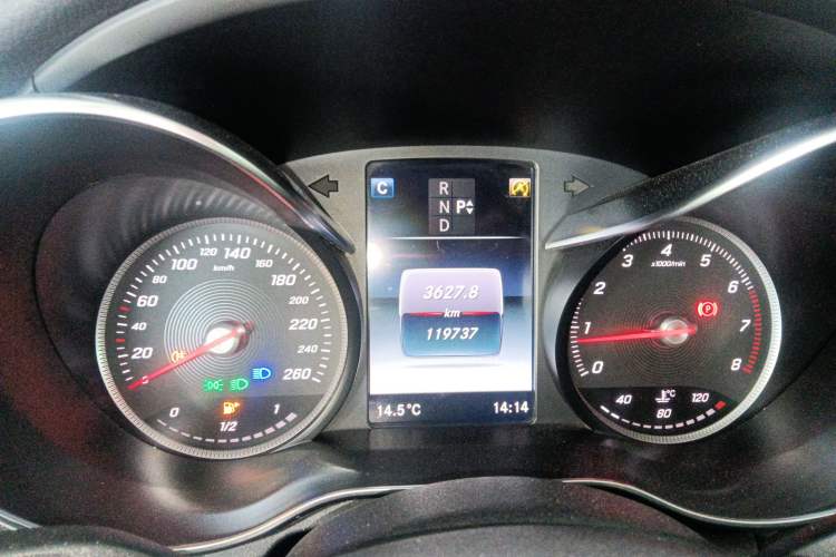 Used Mercedes-Benz C-Class 2017 Facelift C 200 L Sport Edition
