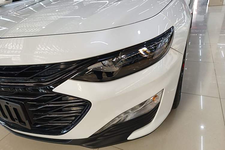 Used Chevrolet Malibu XL 2023 Redline 2.0T Sporty Edition
