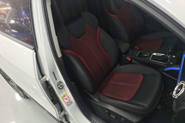 Used Audi Q2L 2021 35 TFSI Fashion Dynamic Model
