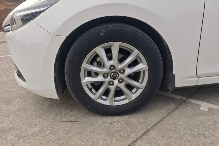 Used Mazda Mazda 3 Axela 2017 Sedan 1.5L Automatic Luxury Model Emission Standard China V
