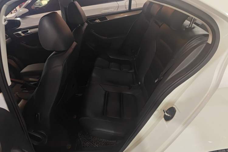 Used Volkswagen Sagitar 2014 1.4TSI Automatic Luxury Model