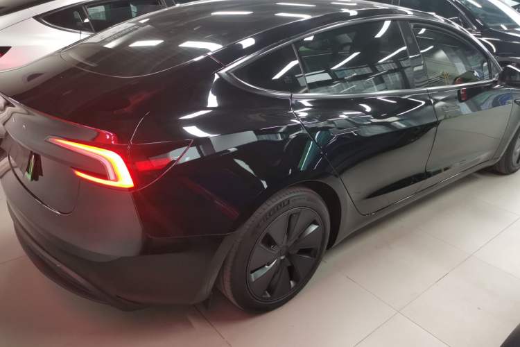 Used Tesla Model 3 2023 Rear-Wheel-Drive Version