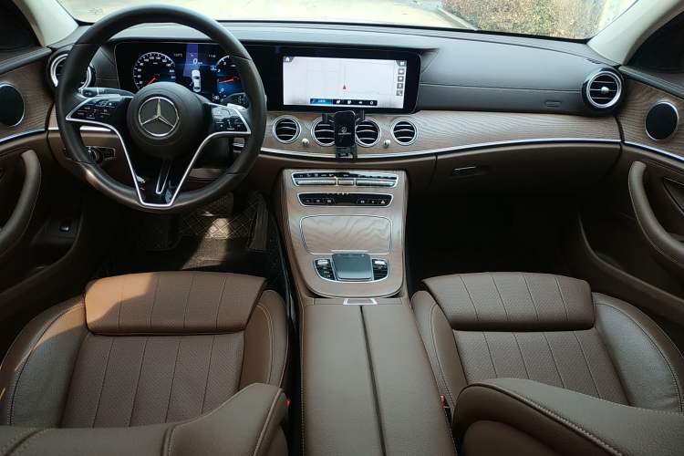 Used Mercedes-Benz E-Class 2022 E 260 L
