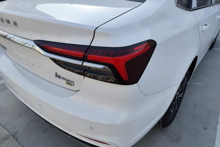 Used Roewe i6 MAX New Energy 2023 EV 420 Skyroof Special Edition
