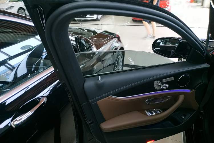 Used Mercedes-Benz E-Class 2019 E 300 L Sport Luxury Edition
