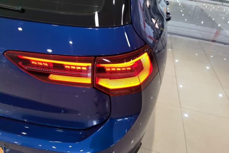 Used Volkswagen Golf 2021 280TSI DSG R-Line
