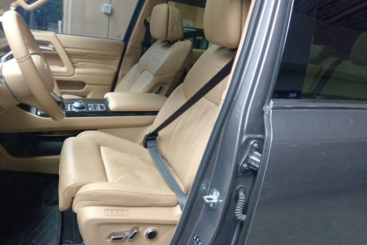 Used  BJ60 Leiting 2024 Magic Electric Drive Advanced Version 7 Seats
