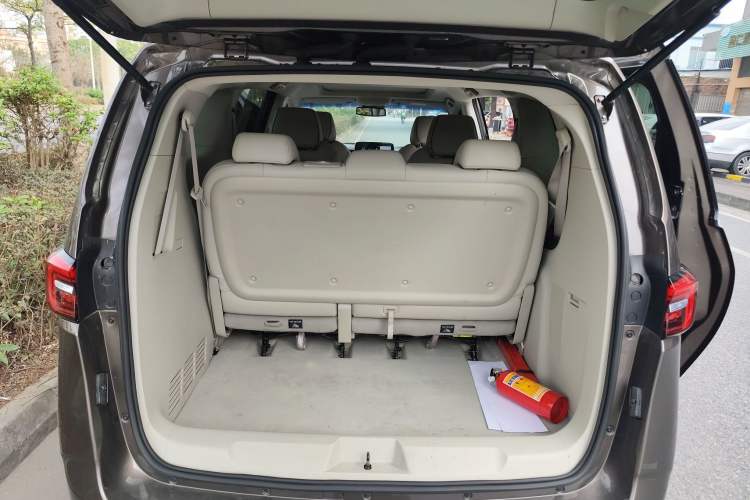 Used Buick GL8 2021 Land Cruiser Executive Class 652T Luxury Model