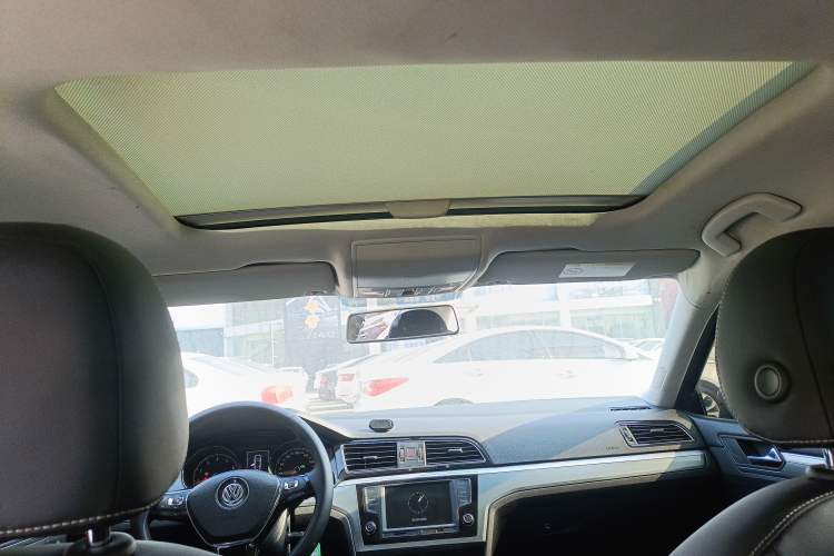 Used Volkswagen Lamando 2017 280TSI DSG Comfort Edition
