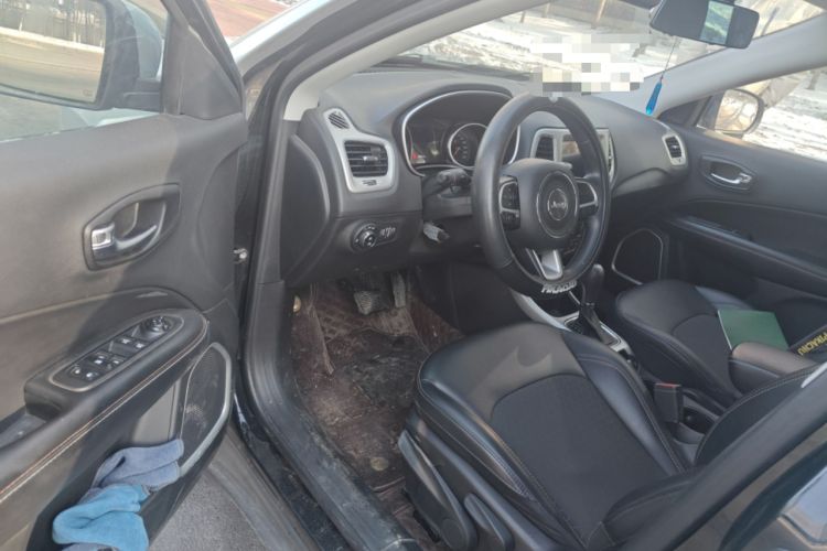 Used  Compass 2020 220T Automatic Leading Edition