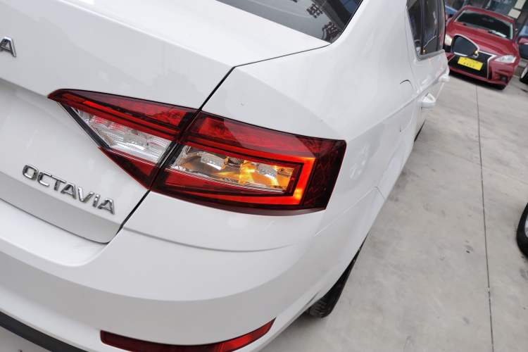 Used Skoda Octavia 2022 1.5L Automatic Comfort Edition