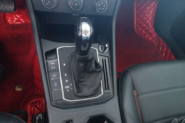 Used Volkswagen Lavida 2022 1.5L Automatic Comfort Edition
