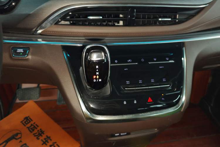 Used Buick GL8 2022 Land Business Class 652T Luxury Model